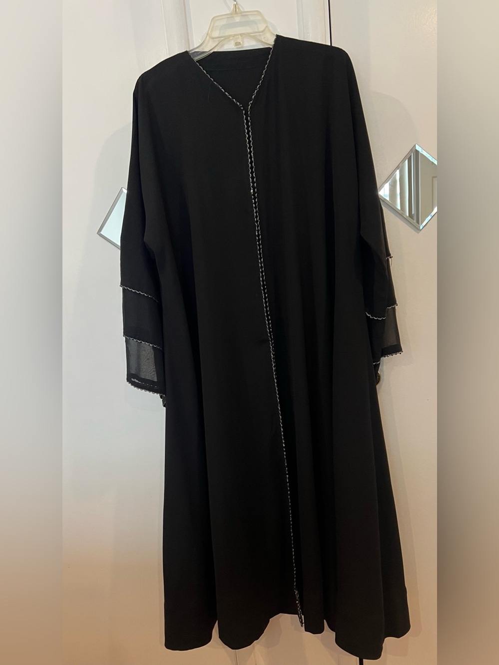 Black women Abaya dress size XL
28X50”